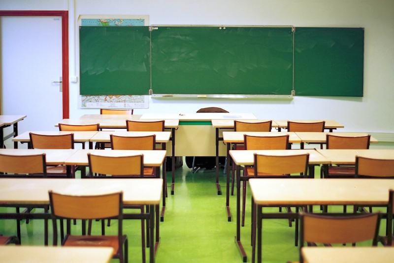 Czy szkoła zapewnia możliwość⁢ nauki ‌teorii muzyki?